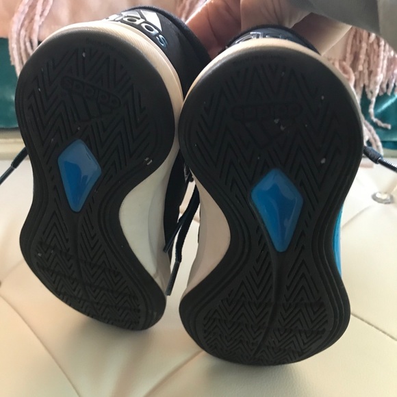 Kids Adidas sneakers - Picture 4 of 4